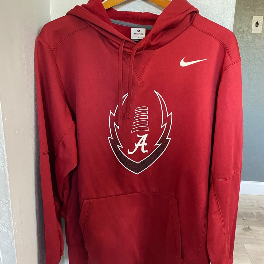 Men’s Nike Therma-Fit University of Alabama hoodie